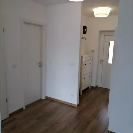 Kapitany Apartman *